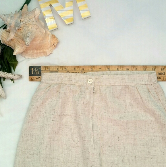 LAST DAY!
 NWT Vintage Cream Pencil Skirt* - Picture 4 of 9